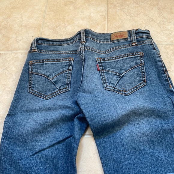 Levi’s jeans , low rise 524 boot cut - Picture 5 of 8